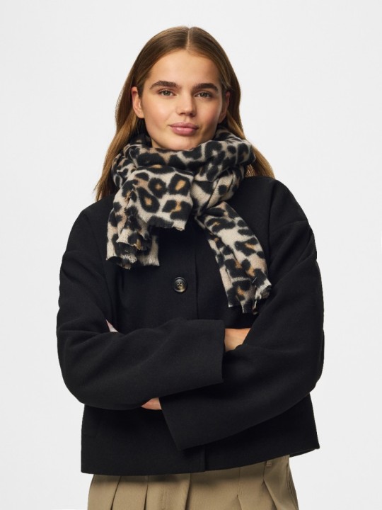 PIECES PCJORNA LONG SCARF Foulard 17144833 Black LEO