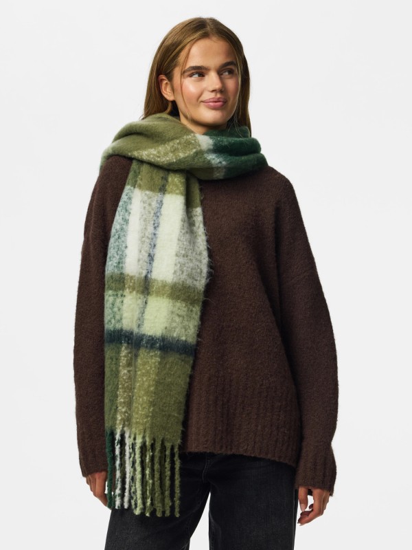 PIECES PCBEA LONG SCARF NOOS BC Foulard 17105951 Deep Lichen Green CHECK