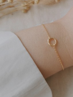 Bracelet Petite Anneau Simple Martélé Plaqué Or TheWan